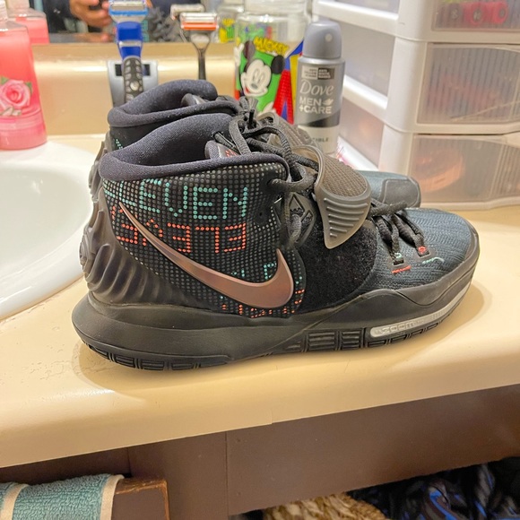 Nike Jordan like new My son used 1 time and don’t like it - Picture 1 of 3